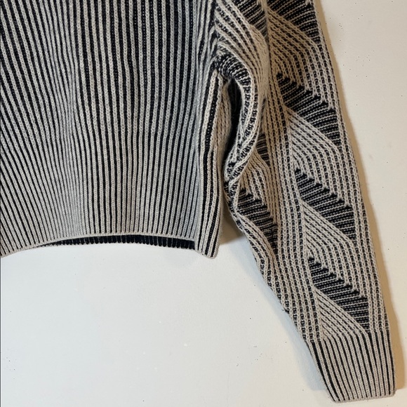 Boho & Other Stories Contrast Knit Sweater - Wool Blend. Small - Picture 15 of 15